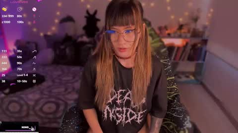 Snapshot of beethmanning_ chatting on September 12, 8:53 pm online show from September 12, 8:53 pm