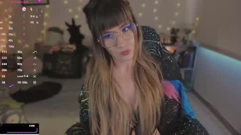 Snapshot of beethmanning_ chatting on September 15, 10:21 pm online show from September 15, 10:21 pm