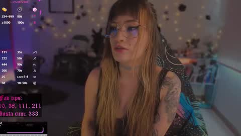 Snapshot of beethmanning_ chatting on October 8, 5:54 pm online show from October 8, 5:54 pm