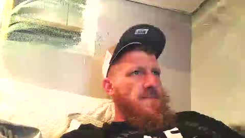 Snapshot of begme88 chatting on October 18, 9:43 am begme88 online show from October 18, 9:43 am