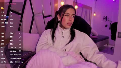 Bella online show from January 24, 1:47 pm