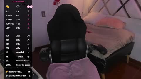 Bella online show from February 18, 3:54 pm