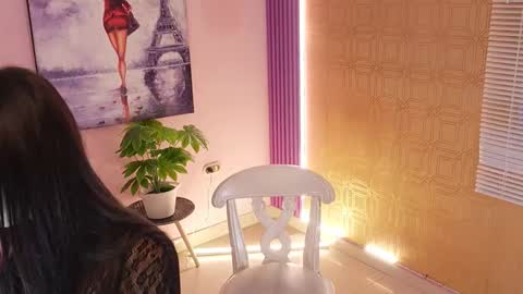 bella19   online show from October 15, 8:20 pm