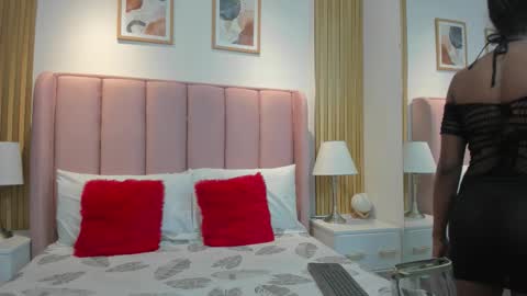 BELLA  online show from November 23, 3:39 am