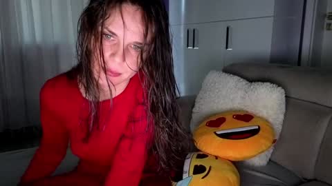 Snapshot of bella_alice chatting on November 16, 2:33 pm Alicia Belvedere online show from November 16, 2:33 pm