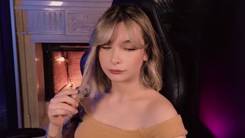 Snapshot of bella_alita chatting on January 17, 8:33 pm lita online show from January 17, 8:33 pm