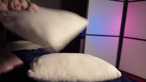 Snapshot of bella_alita chatting on January 25, 2:37 am lita online show from January 25, 2:37 am