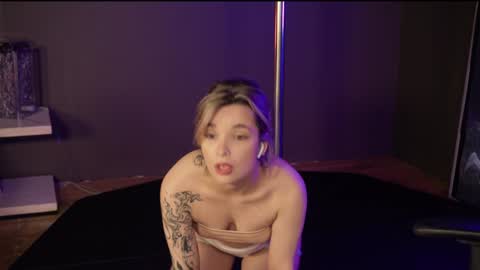 Snapshot of bella_alita chatting on January 28, 8:58 pm lita online show from January 28, 8:58 pm