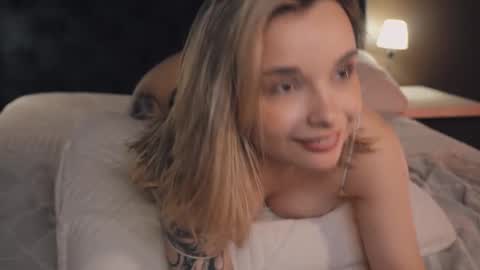 Snapshot of bella_alita chatting on March 7, 11:38 pm lita online show from March 7, 11:38 pm