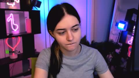 bella_blade online show from December 16, 5:45 am