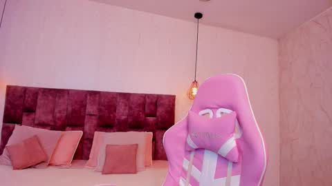 Snapshot of bella_clarck chatting on November 14, 11:35 pm BELLA CLARCK online show from November 14, 11:35 pm