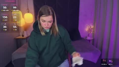 Bella online show from February 21, 7:43 pm