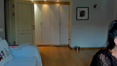 Anna  online show from September 15, 9:09 am