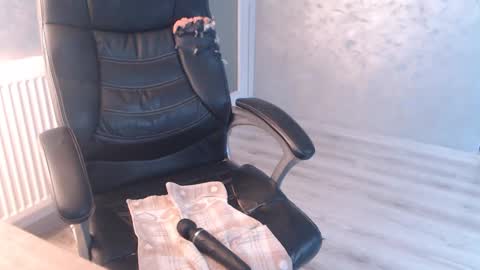      online show from January 13, 12:02 pm