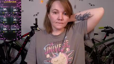 Bella online show from October 28, 2:59 am