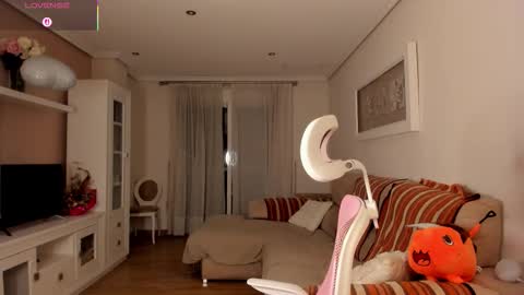 bella_pocahontas3 online show from September 18, 7:49 pm