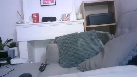 Snapshot of bella_sexy_feet chatting on January 15, 6:08 pm bella_sexy_feet online show from January 15, 6:08 pm