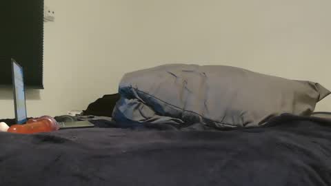 Snapshot of bella_sexy_feet chatting on February 9, 9:06 pm bella_sexy_feet online show from February 9, 9:06 pm