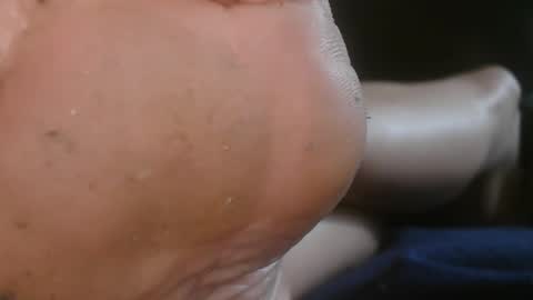 Snapshot of bella_sexy_feet chatting on February 26, 11:26 pm bella_sexy_feet online show from February 26, 11:26 pm