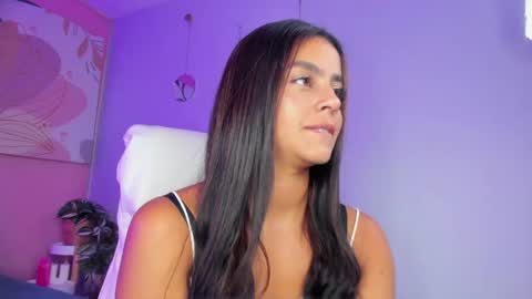 BELLA online show from September 12, 8:09 pm