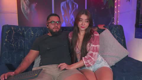    online show from December 4, 3:43 pm