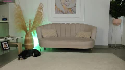 Snapshot of bellarossii chatting on November 8, 1:06 am CALL ME BELLA online show from November 8, 1:06 am