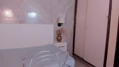 Bella online show from October 5, 12:25 pm