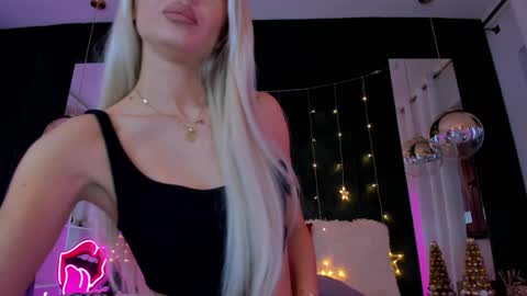 Snapshot of belle_kim chatting on December 30, 7:15 am Kim online show from December 30, 7:15 am