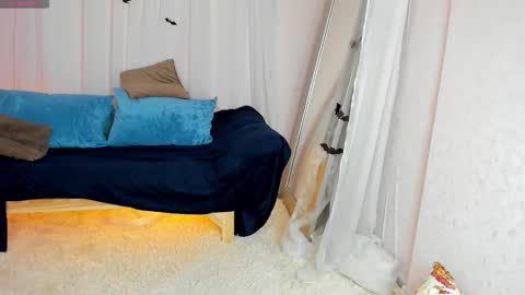 Belle online show from November 7, 1:05 am