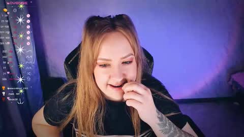 Your Annabelle Wolf  online show from September 28, 5:29 pm