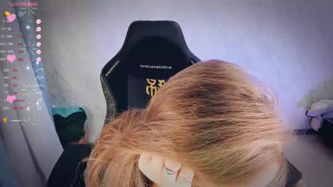 Your Annabelle Wolf  online show from November 8, 12:22 am