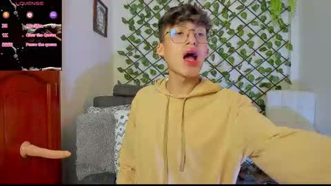 Neon online show from November 20, 11:32 am