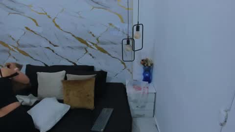 Bellota Flak online show from February 4, 3:44 am