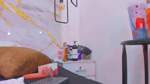 Bellota Flak online show from February 28, 4:32 am