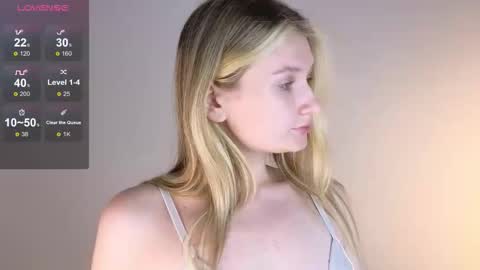 Vicki online show from November 14, 6:17 pm