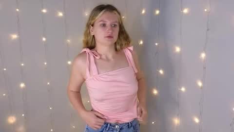 Vicki online show from November 29, 6:11 pm