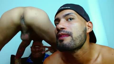 Snapshot of benjamin613999 chatting on February 28, 3:04 pm benjamin online show from February 28, 3:04 pm