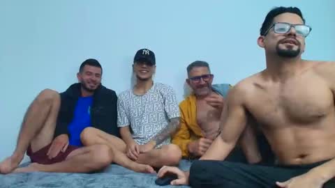 Snapshot of benjamin613999 chatting on November 26, 3:07 am benjamin online show from November 26, 3:07 am