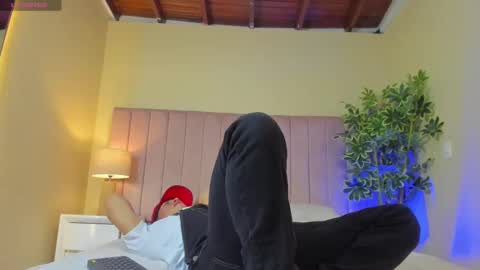 BENJAMIN online show from February 23, 1:13 am