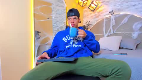 BENJAMIN online show from October 21, 12:39 pm