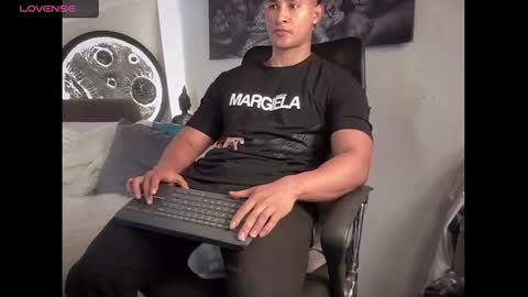 benjamincooperk online show from September 20, 9:21 am