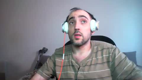 Snapshot of bentish chatting on December 25, 2:02 pm bentish online show from December 25, 2:02 pm