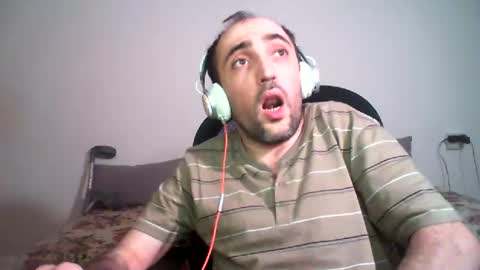 Snapshot of bentish chatting on December 25, 5:05 pm bentish online show from December 25, 5:05 pm