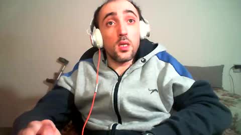 Snapshot of bentish chatting on January 5, 4:59 pm bentish online show from January 5, 4:59 pm