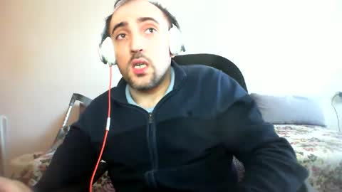 Snapshot of bentish chatting on January 6, 12:46 pm bentish online show from January 6, 12:46 pm