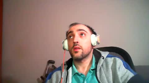 Snapshot of bentish chatting on January 7, 3:44 pm bentish online show from January 7, 3:44 pm