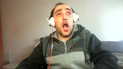 Snapshot of bentish chatting on January 11, 12:40 pm bentish online show from January 11, 12:40 pm