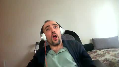 Snapshot of bentish chatting on January 31, 11:13 am bentish online show from January 31, 11:13 am