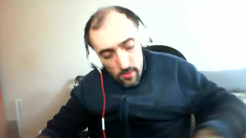 Snapshot of bentish chatting on February 2, 12:57 pm bentish online show from February 2, 12:57 pm