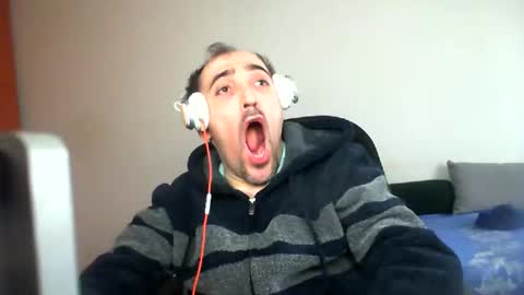 Snapshot of bentish chatting on February 7, 2:15 pm bentish online show from February 7, 2:15 pm